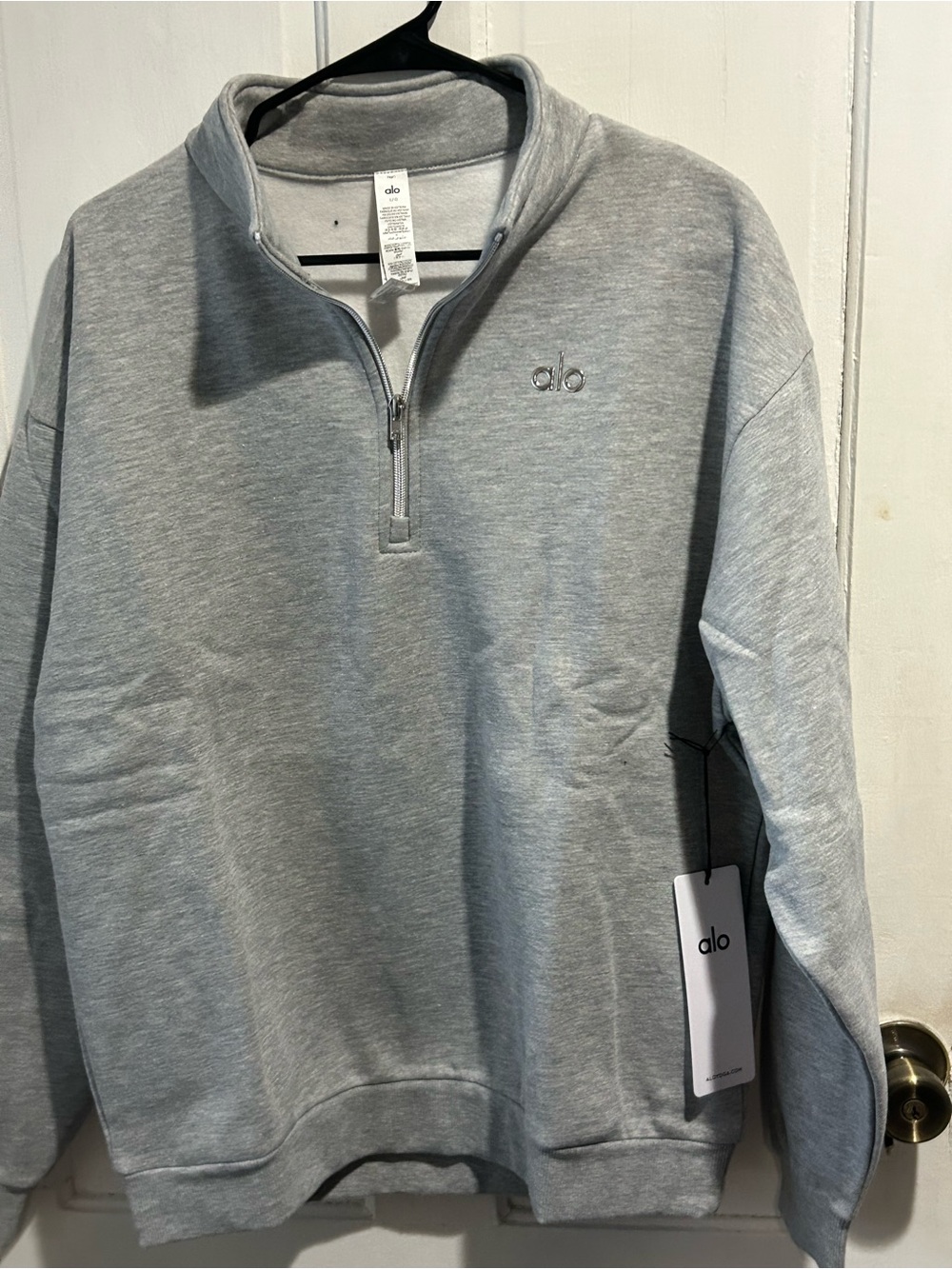 ALO Yoga Men's Half-Zip Pullover Sweatshirt in Light Gray